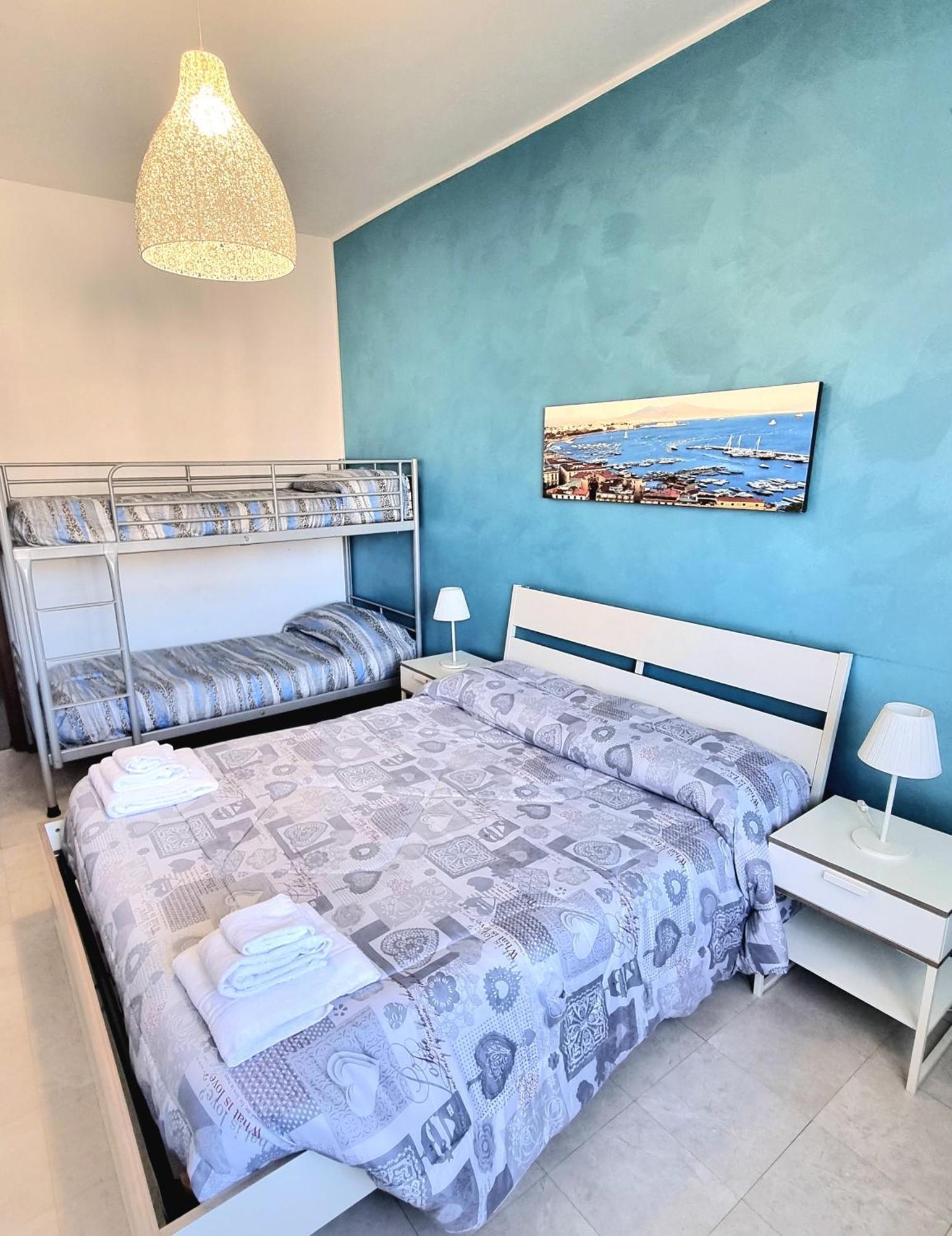 B&B Italo House Opera Pokoj fotografie